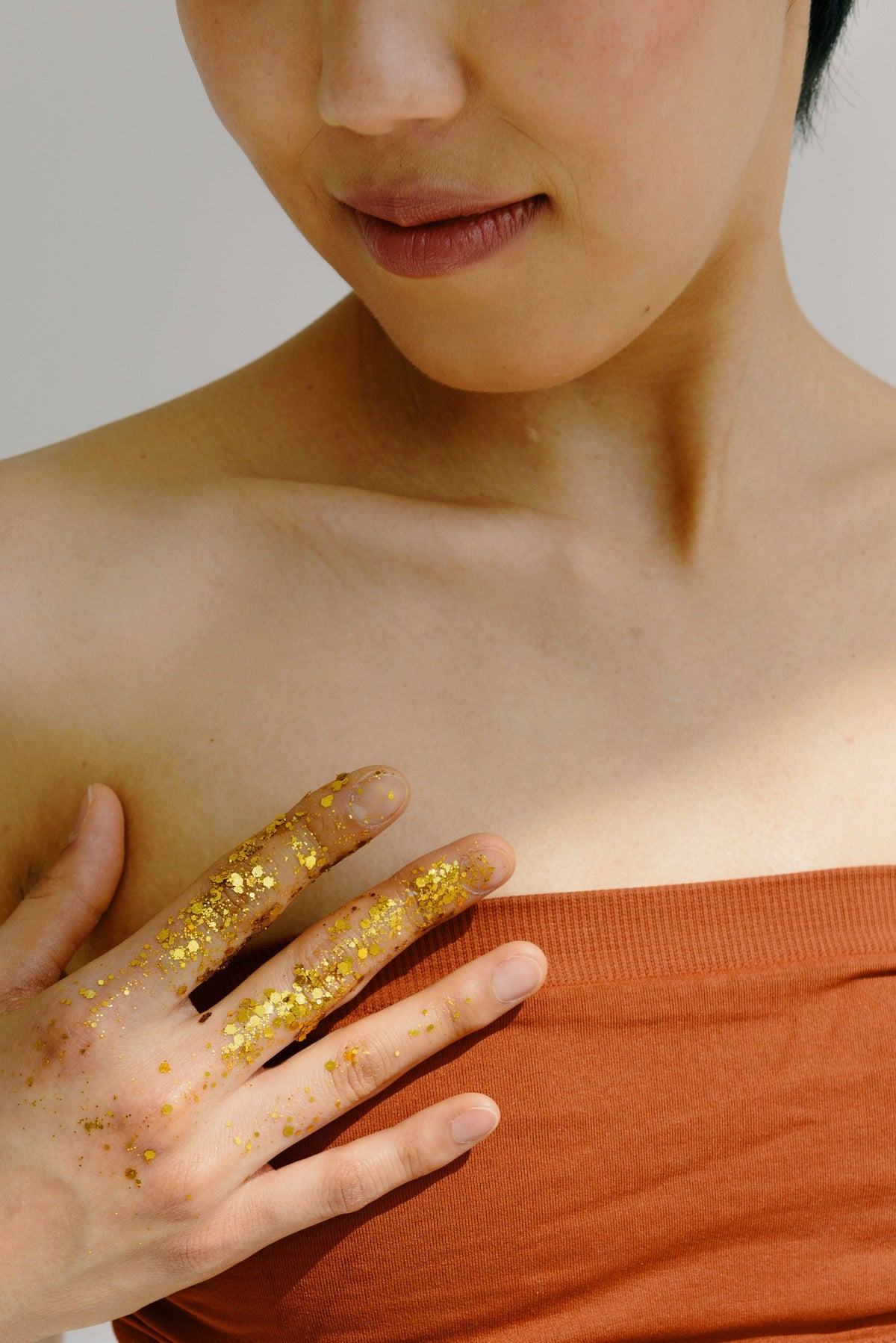 Sensitivity to 14K Gold? Here’s What Might Be Causing