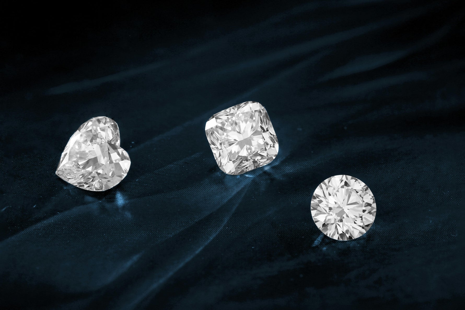What Makes a Diamond Look Bigger? 7 Expert Tricks Jewelers Don’t Tell You